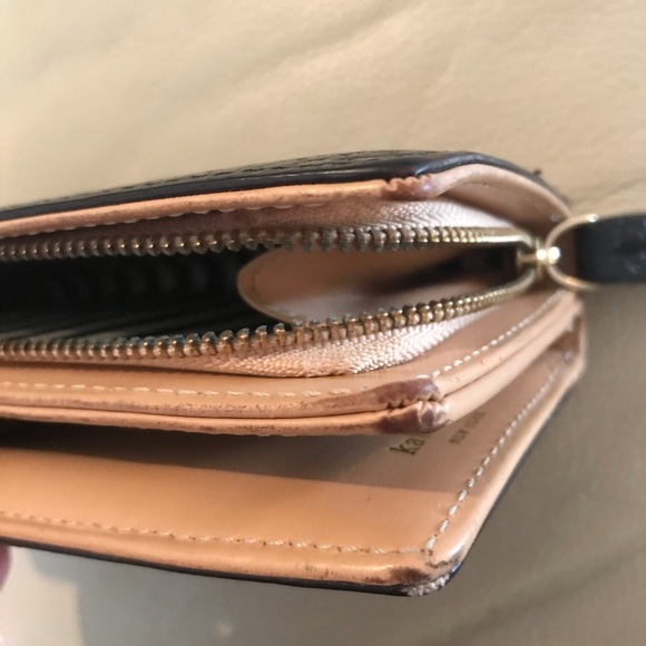 Kate Spade Black Pebbled Leather Southport Avenue Mandy Wristlet Wallet - Picture 12 of 13